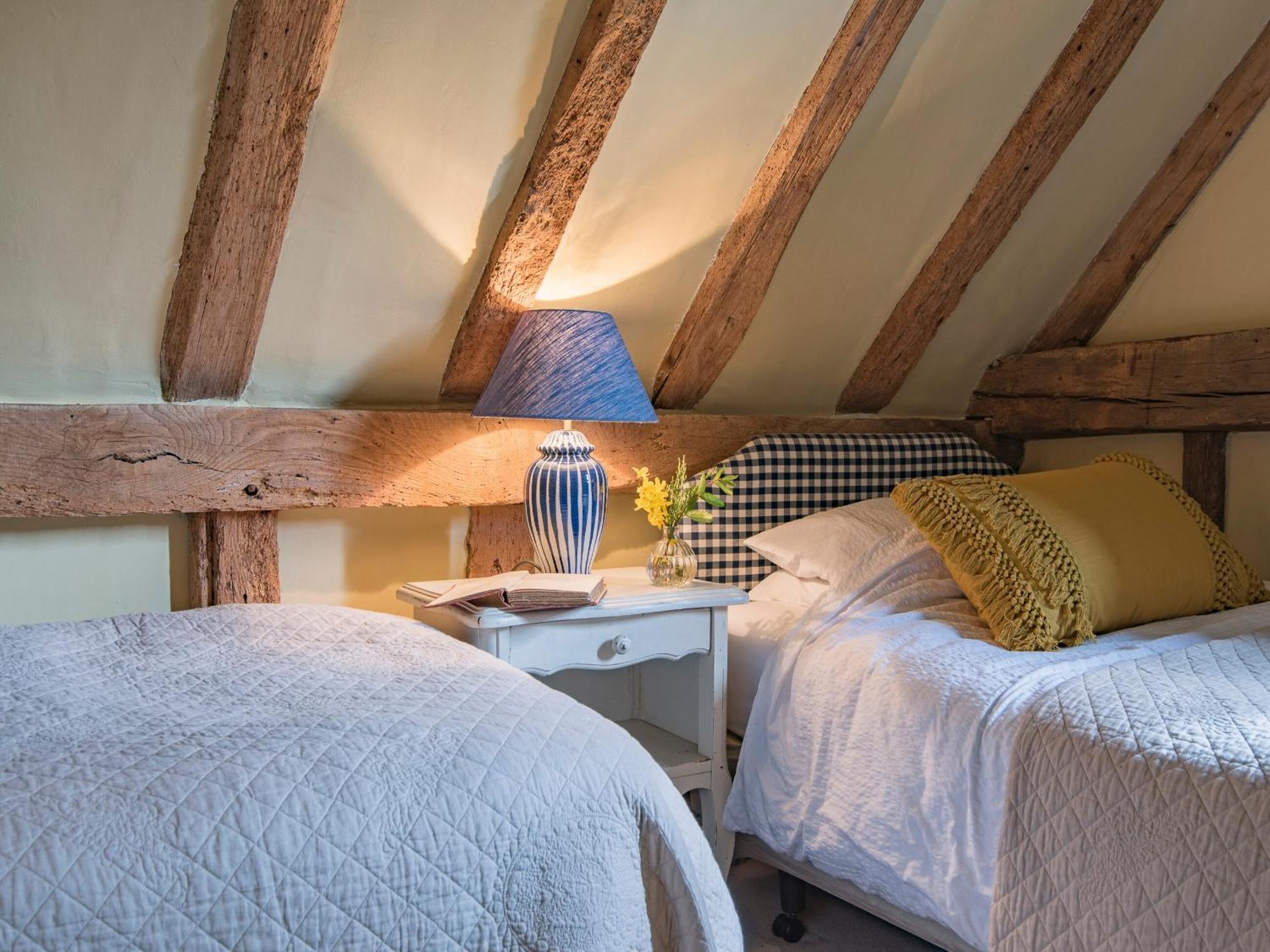 Woolhouse Barn Villa Hunton  Ngoại thất bức ảnh